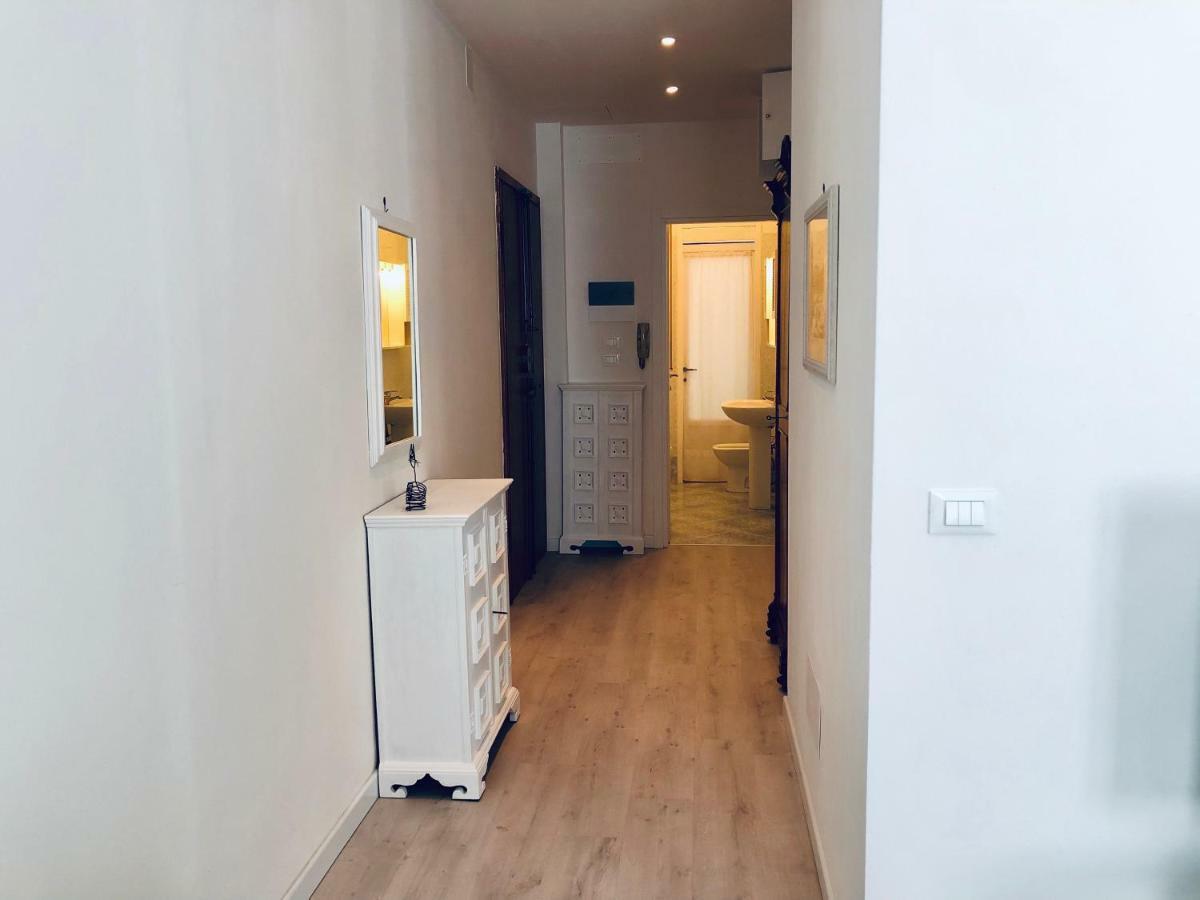 Appartamento Portapalio40 Con Parcheggio Βερόνα Εξωτερικό φωτογραφία